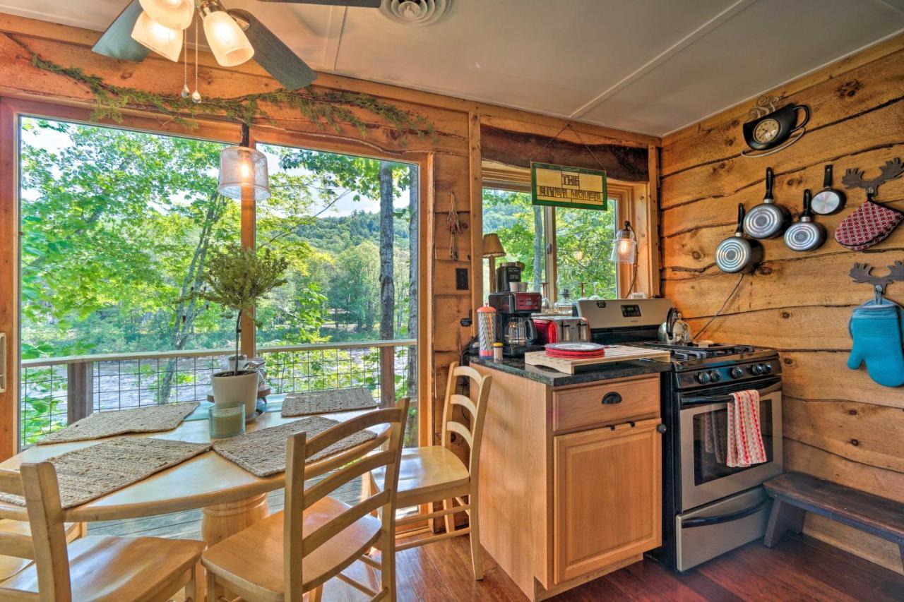 Adirondack Mountains Cottage Near Gore Mountain! Warrensburg Exteriér fotografie